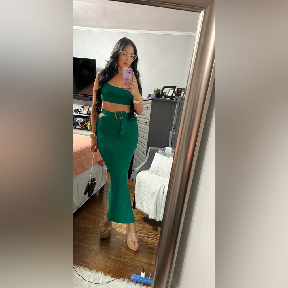 JLUXLABEL “Emerald Nikole Ribbed Skirt Set”